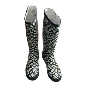 Serra Black and White Patterned Women's Boots
